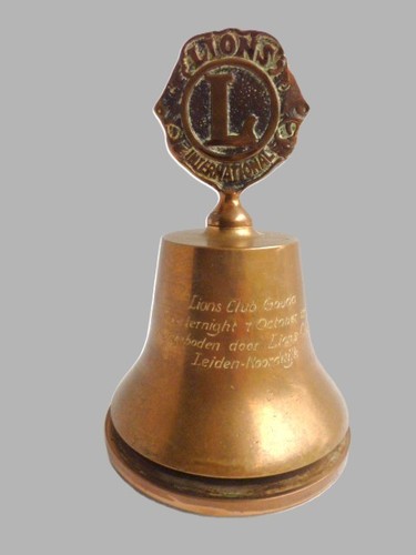 Cloche bronze lion s club - en,