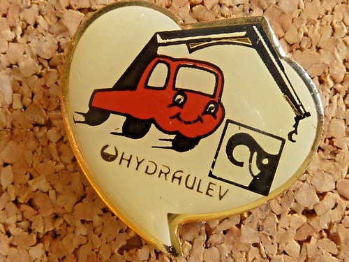 Pin pins badge tractor - pin's,