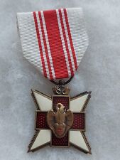 Une médaille Belge  " Croix Rouge Belgique ".