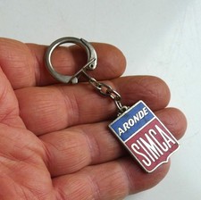 Ancien porte clé métal