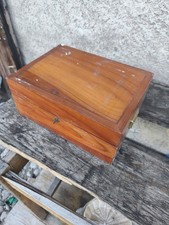 ANCIENNE BOITE EN BOIS DE