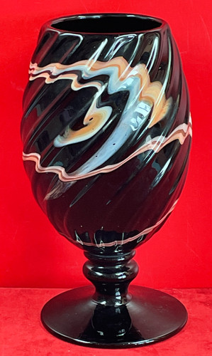 Vase sur pied - douche, signé