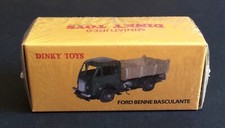 DINKY TOYS Atlas 25M Ford