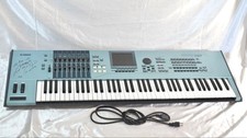 Synthétiseur YAMAHA MOTIF XS7