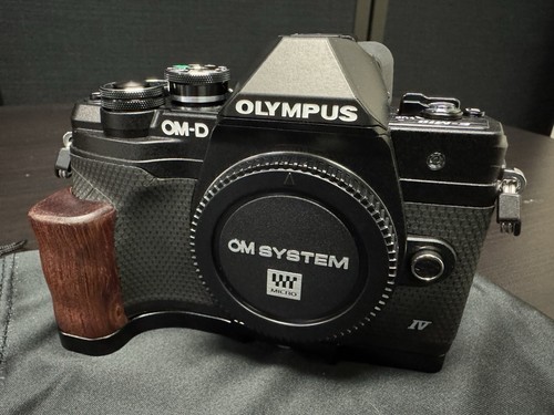 Olympus m10 mark - e-m10, iv