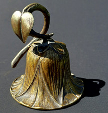 Ancienne CLOCHETTE de Table  Bronze " Fleur de volubilis " ART NOUVEAU  fin XIXe