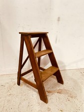 escalier de bibliothèque en