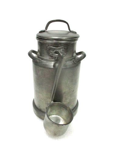 Petit pot lait avec sa - pot,