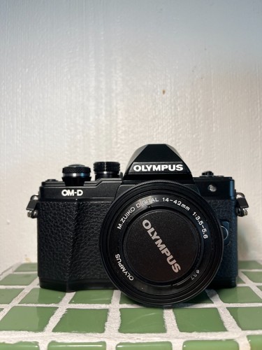 Olympus e m10 - (near, om-d