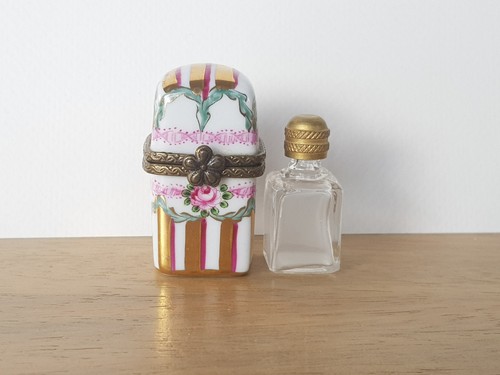 Petite boite pilule - a, flacon