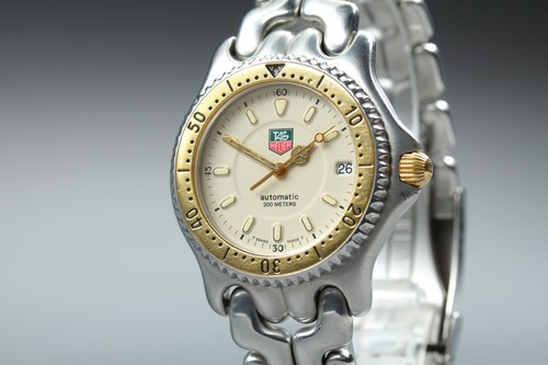 Montre automatique homme - , lire