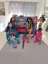 Mattel Monster High Café Scaris +4 Vintage Monster High Dolls