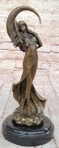 Handcrafted venus under the - venus,