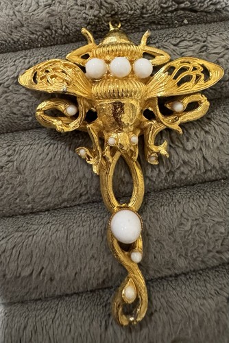 Onik sahakian vintage - sahakian, bee