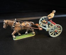 QUIRALU FIGURINE LA FERME LE MATERIEL AGRICOLE FANEUSE FERMIER CHEVAL DE TRAIT