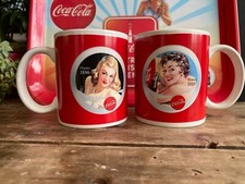 Ensemble de 2 tasses vintage