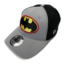 New Era 39THIRTY Dc Comics Batman Symbole Gris et Noir Ajusté Chapeau