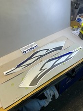 1 jeu emblèmes réservoir