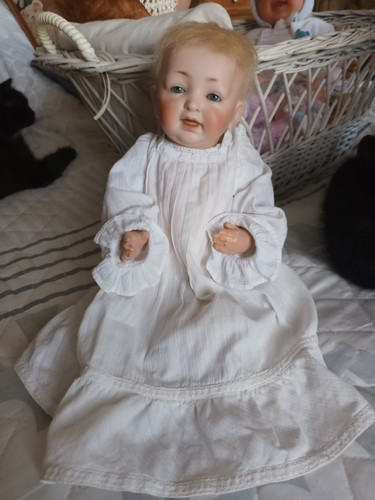Poupée porcelaine ancien - poupée,