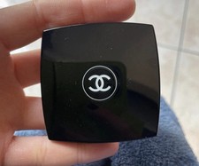 Ombre Essentielle 244 Rouge