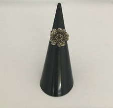 BAGUE FLORALE EN ARGENT/ PAVEE