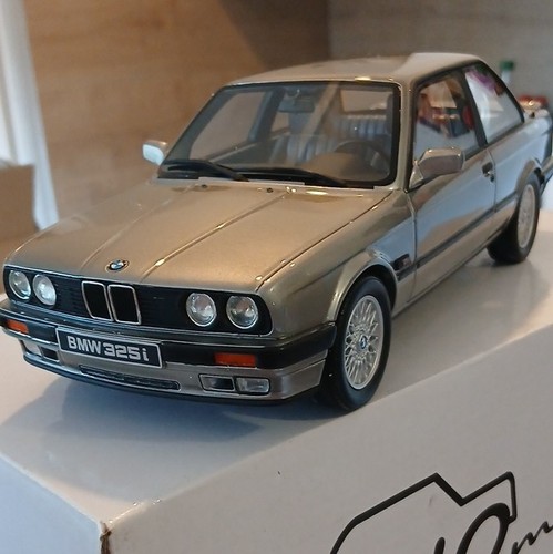 Bmw 325i ottomobile - 325i, 1/18
