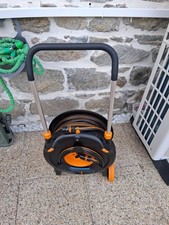 dévidoir tuyau arrosage