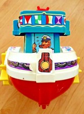 Jouet vintage Bateau roues à