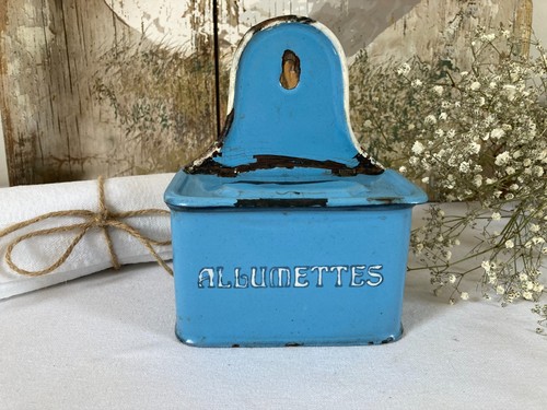 Antique vintage blue - 🦊,