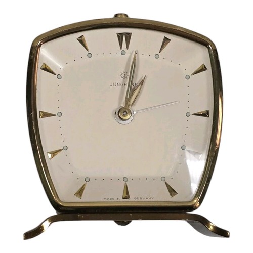 Une résolution junghans - d'une,