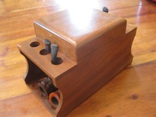VINTAGE     Pipe Tobacco Humidor box  rack stand with 4 PIPES !