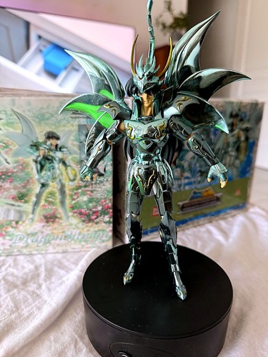 Saint seiya myth cloth shiryu - seiya,