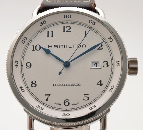 Presque comme neuve montre - neuve],
