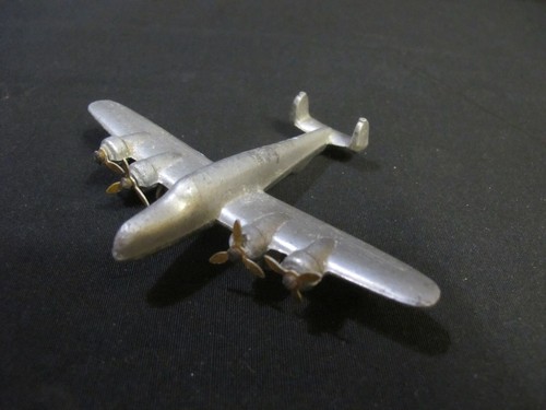 Quiralu mignalu avion - quiralu,, mignalu???