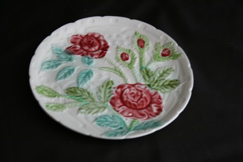 Assiette barbotine motif - , en