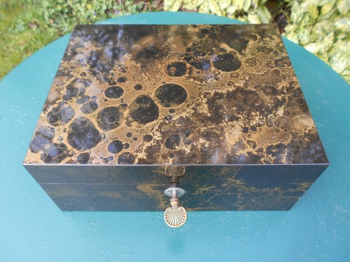 Grand coffret boîte - cave, à