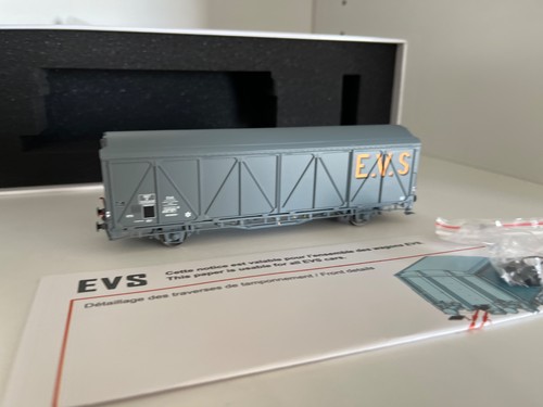 Models 30682 wagon evs - ls, ho