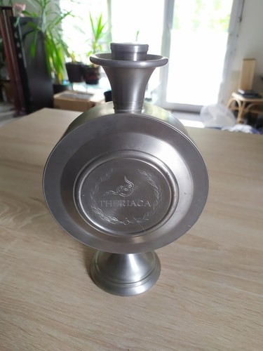 Vase etain collection - etain, theriaca