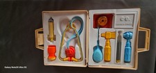 Valise du docteur FISHER PRICE Medical Kit 1977 vintage