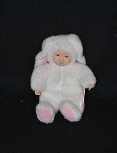 Peluche doudou poupée lapin
