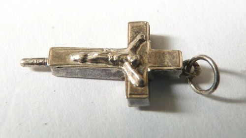 Minuscule croix reliquaire - minuscule,