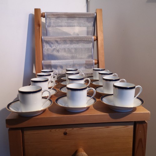 Lot tasses sous - lot, 12