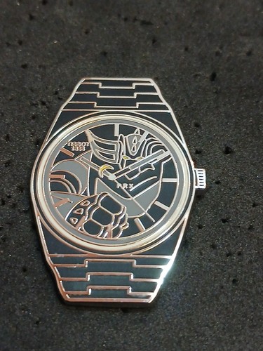 Pin montre tissot goldorak - pin’s,