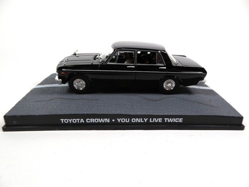 Toyota crown s40 james bond - crown,