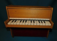 ANCIEN JOUET PIANO DROIT EN