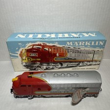 Vintage HO Scale Märklin Santa Fe 3060 Locomotive