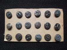 1 LOT DE 18 BOUTONS CHASSE