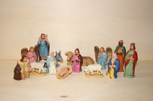 Ancienne crèche lot de - ,,