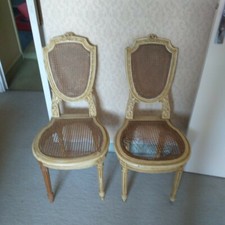 2 anciennes chaises cannées Louis XVI à restaurer 