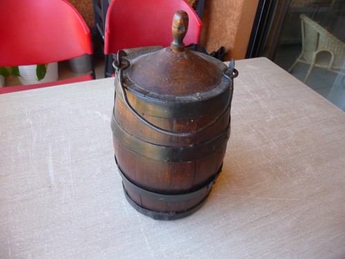 Ancien petit tonnelet vin - petit,